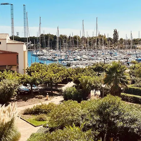 Apartment Cap D'agde: Proche Et Port, Parking Prive - Fr-1-723-151